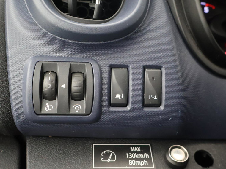 Vehicle Image 32