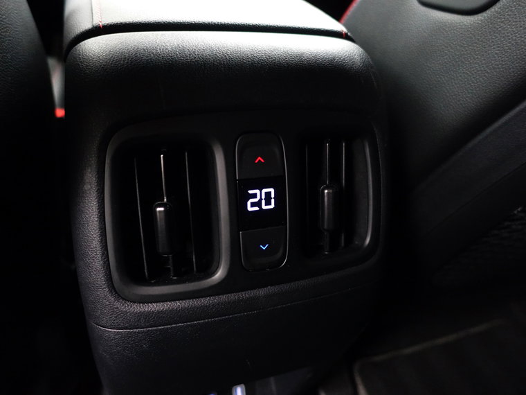 Vehicle Image 26