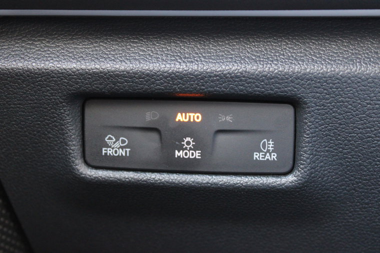 Vehicle Image 37