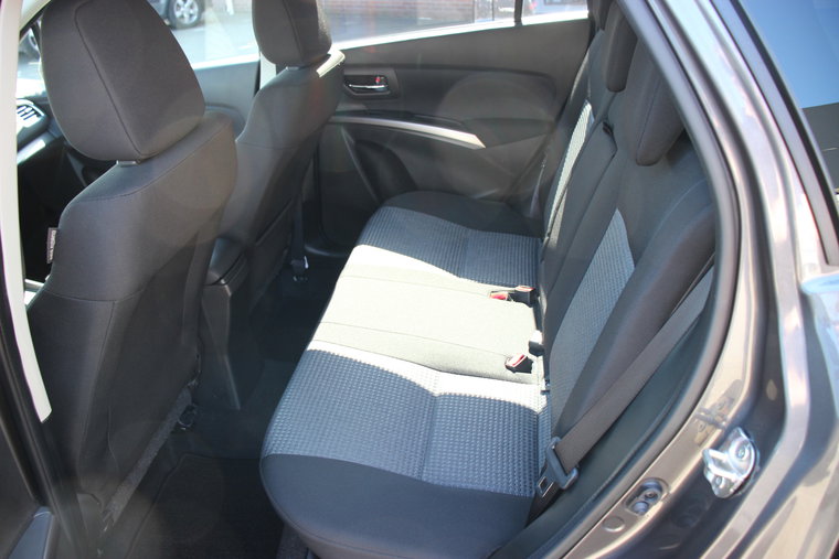 Vehicle Image 10