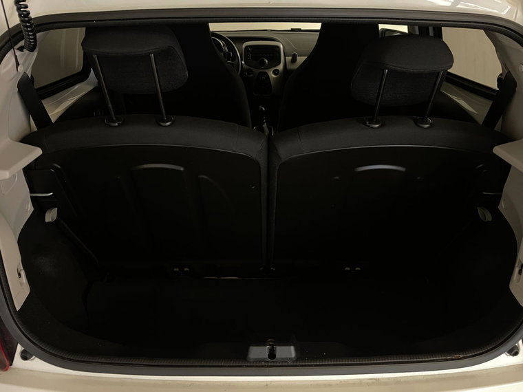 Vehicle Image 35