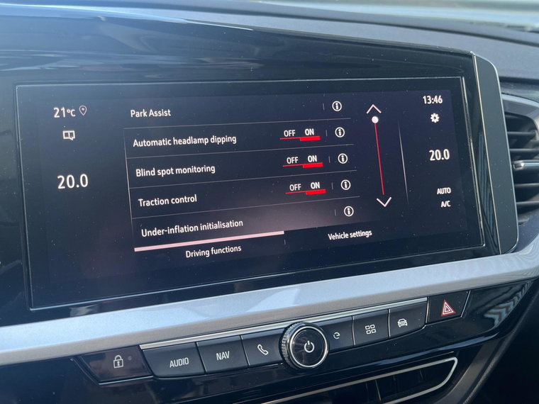 Vehicle Image 30