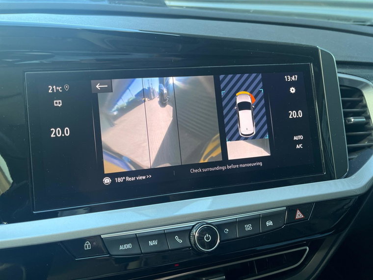 Vehicle Image 35