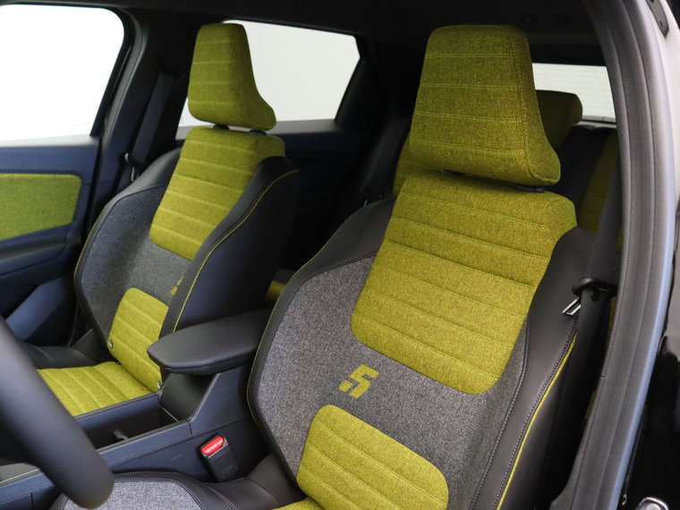 Vehicle Image 40