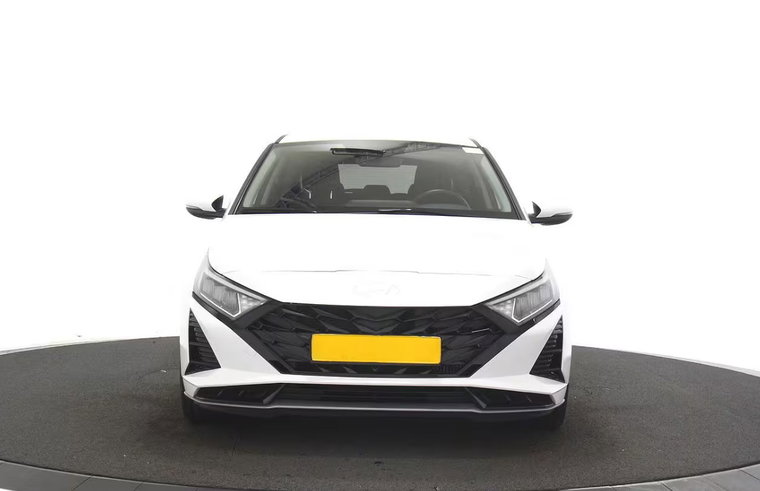 Vehicle Image 7