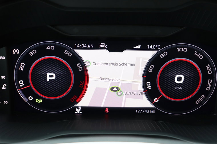 Vehicle Image 12