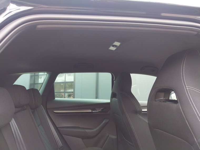 Vehicle Image 38
