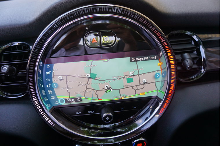 Vehicle Image 9