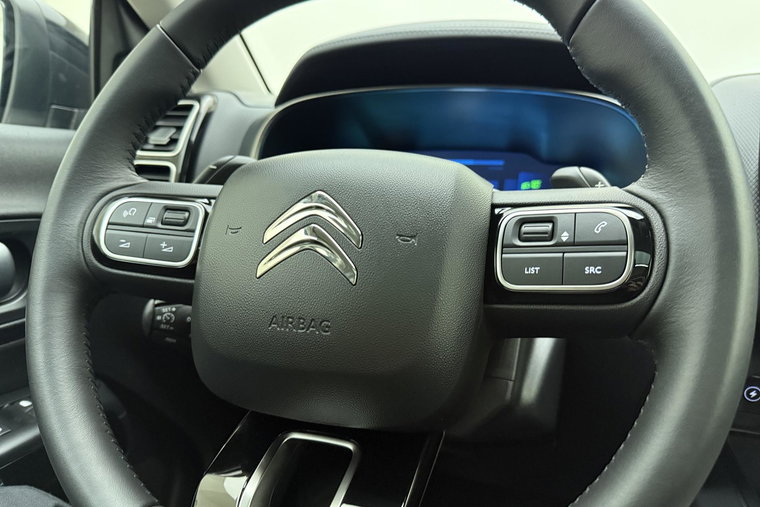 Vehicle Image 21