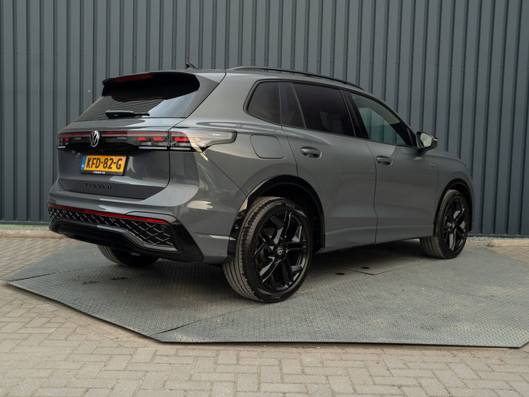 Vehicle Image 27