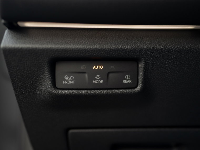 Vehicle Image 35
