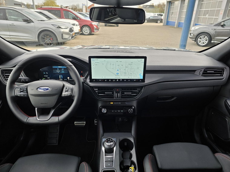 Vehicle Image 25