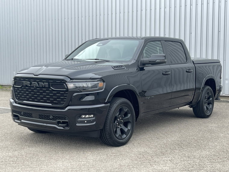 Vehicle Image 6