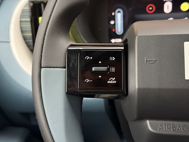 Vehicle Image 22