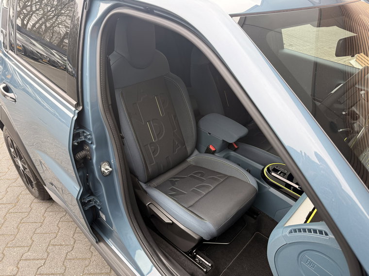 Vehicle Image 39