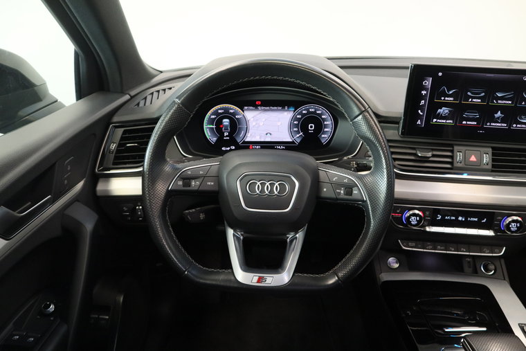 Vehicle Image 8