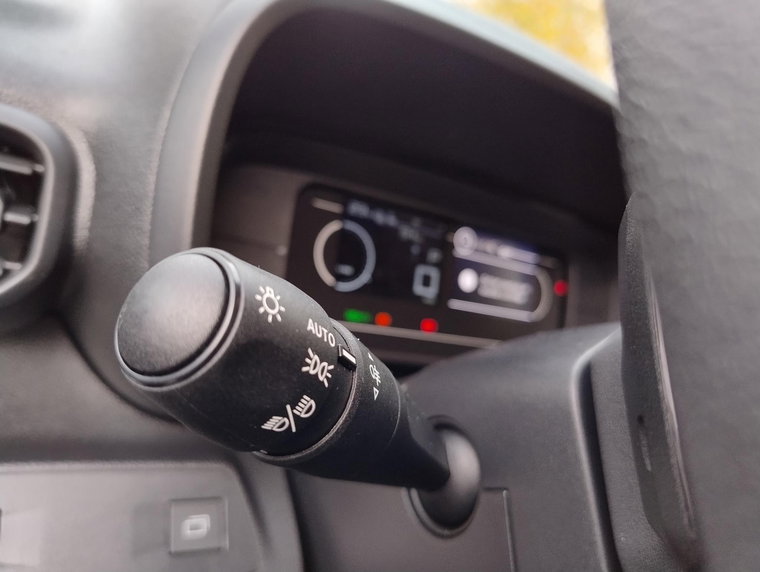Vehicle Image 28