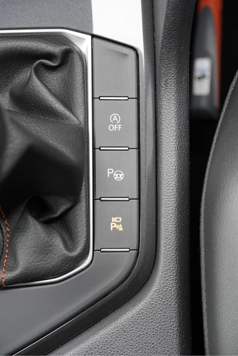 Vehicle Image 48