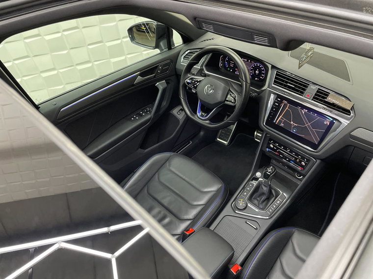 Vehicle Image 38