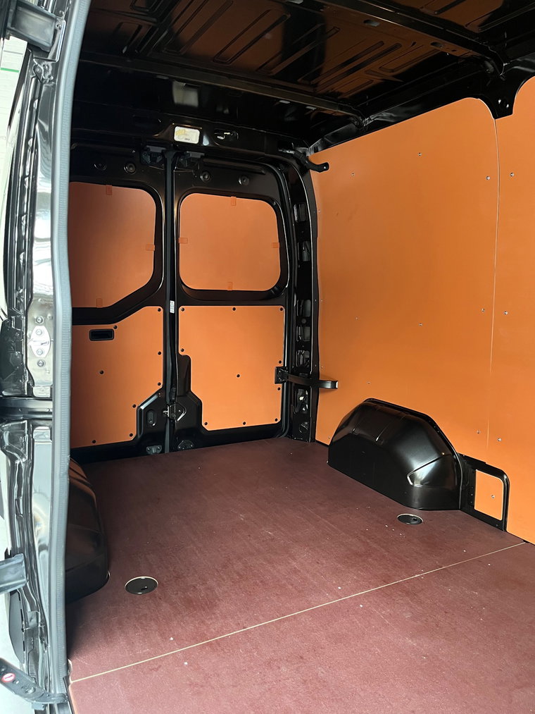 Vehicle Image 35