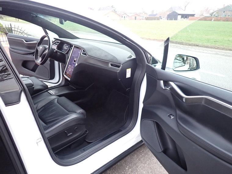 Vehicle Image 22