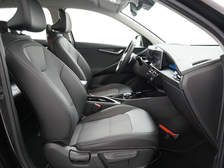 Vehicle Image 39