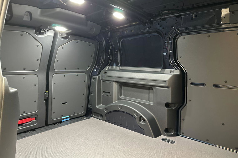 Vehicle Image 13
