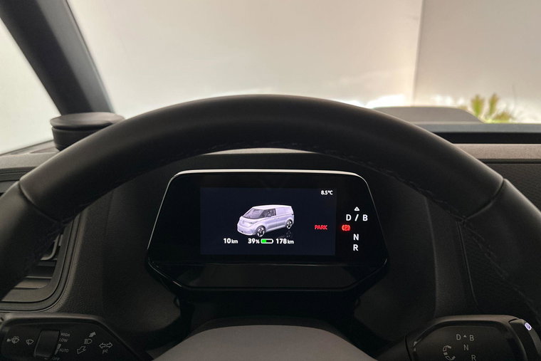 Vehicle Image 21