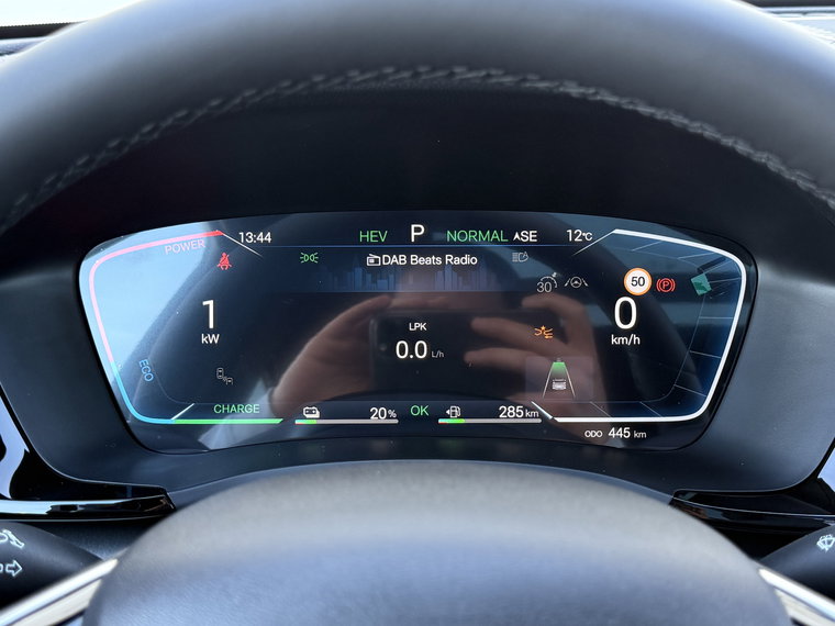 Vehicle Image 15