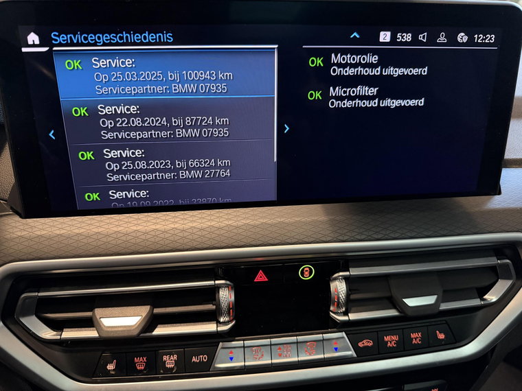 Vehicle Image 33