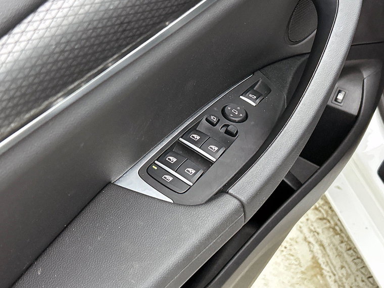 Vehicle Image 37