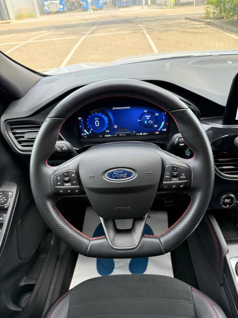 Vehicle Image 39