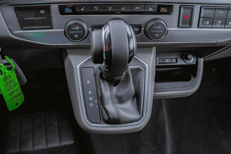 Vehicle Image 24