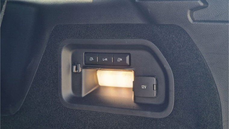 Vehicle Image 36