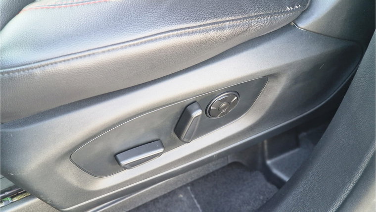 Vehicle Image 39
