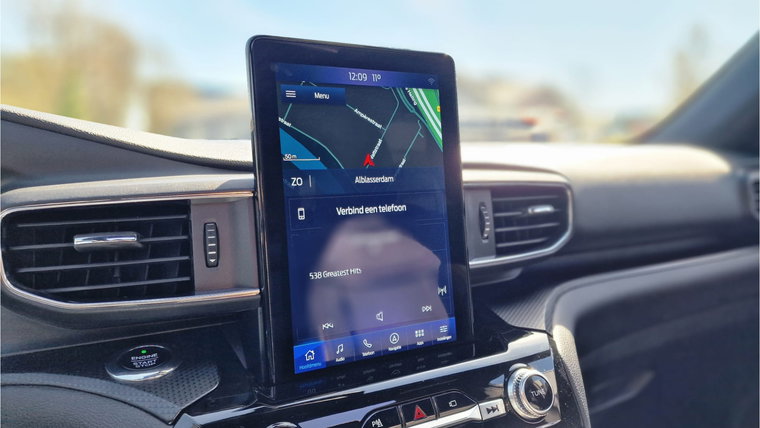 Vehicle Image 8