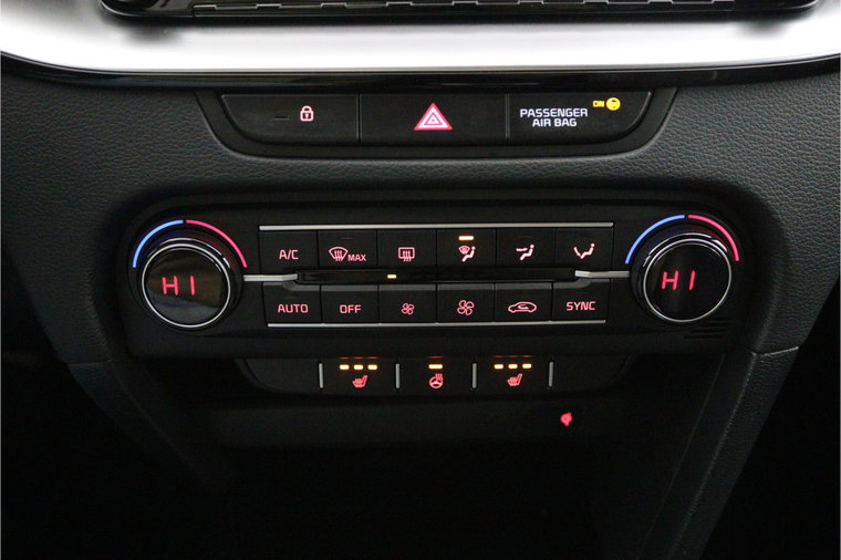 Vehicle Image 26
