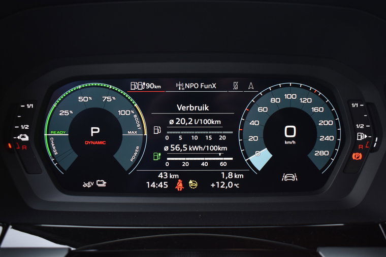 Vehicle Image 25