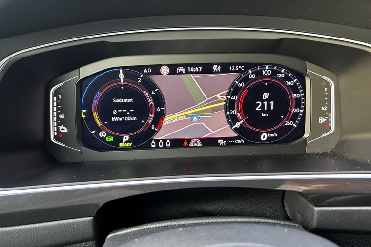 Vehicle Image 11