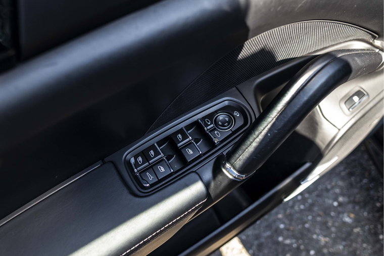 Vehicle Image 22
