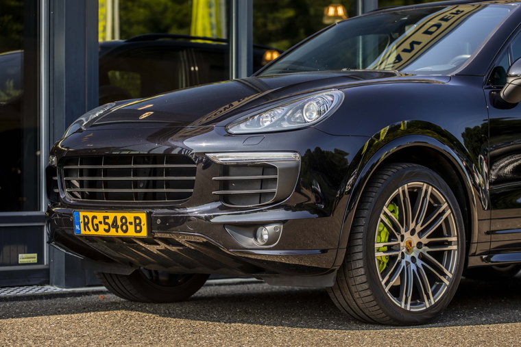 Vehicle Image 10