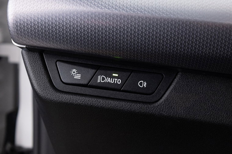 Vehicle Image 24