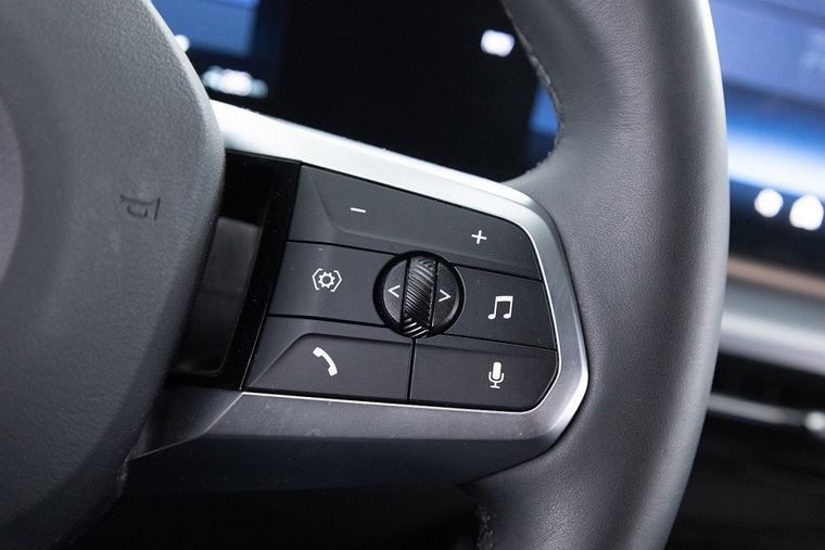 Vehicle Image 41
