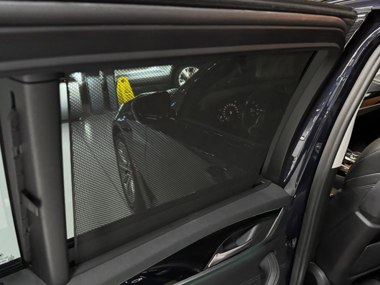 Vehicle Image 38