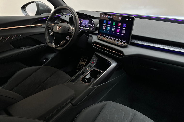Vehicle Image 14