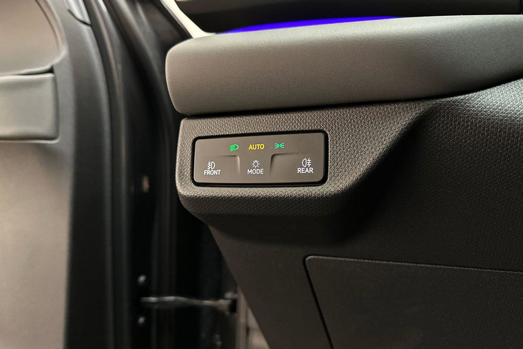 Vehicle Image 19