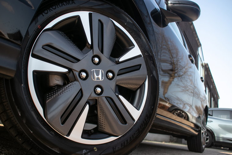 Vehicle Image 13