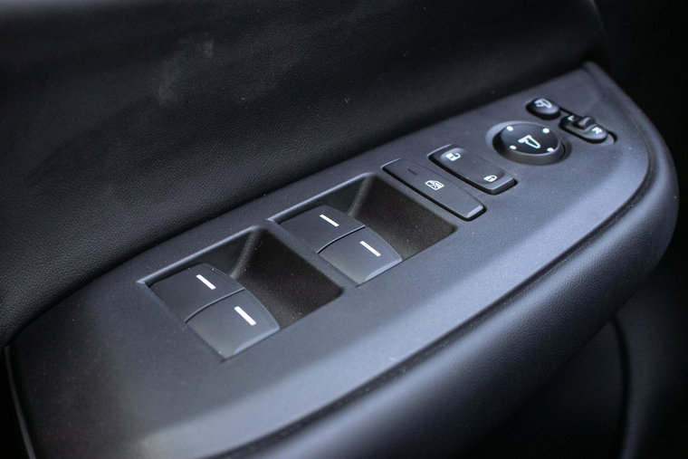 Vehicle Image 38