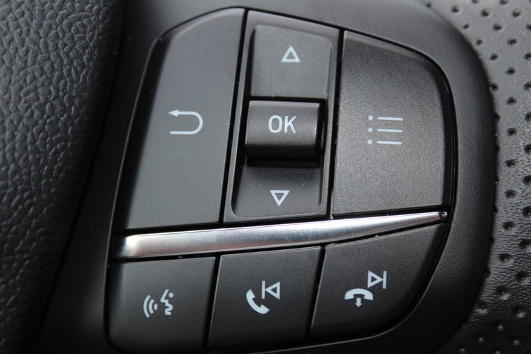 Vehicle Image 28