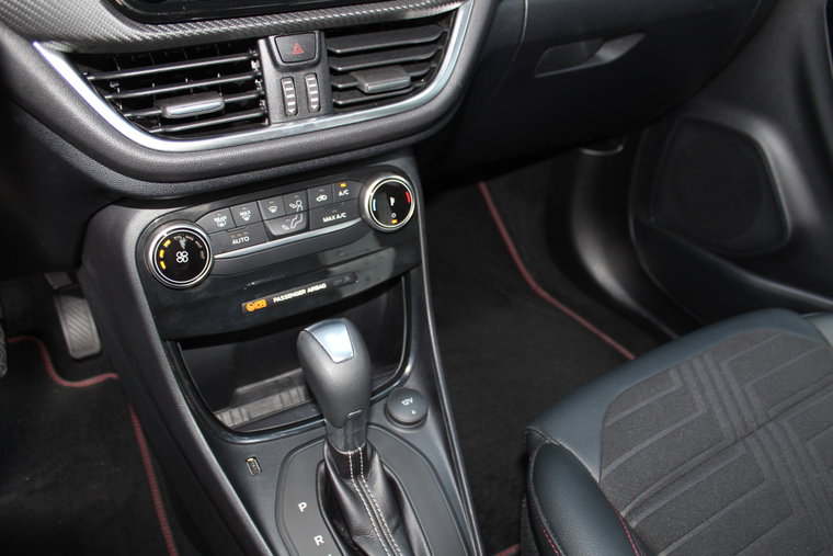 Vehicle Image 36